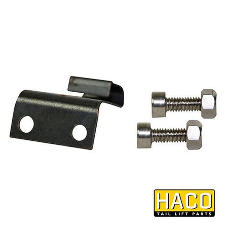 Leaf spring pallet stop HACO, designed for Bar Cargo 101125791, featuring screws and bolts for secure installation. Ideal for commercial trailer maintenance and repairs.