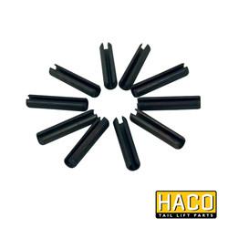 Set of 10 roll pins Ø4x20 HACO, black metal, arranged in a circle, designed to fit Ratcliff part 2031-002-9 for tail lifts.
