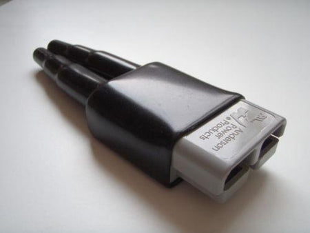 Anderson Plug SB175amp Rubber Boot Cable Entry Cover, featuring a close-up of the connector, suitable for commercial trailer electrical systems.